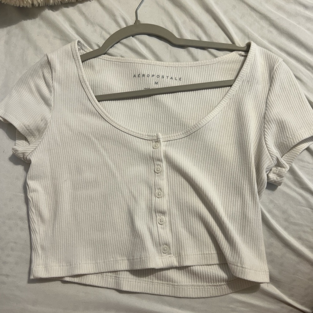 Aeropostale Off-White Ribbed Button-Up Crop Top